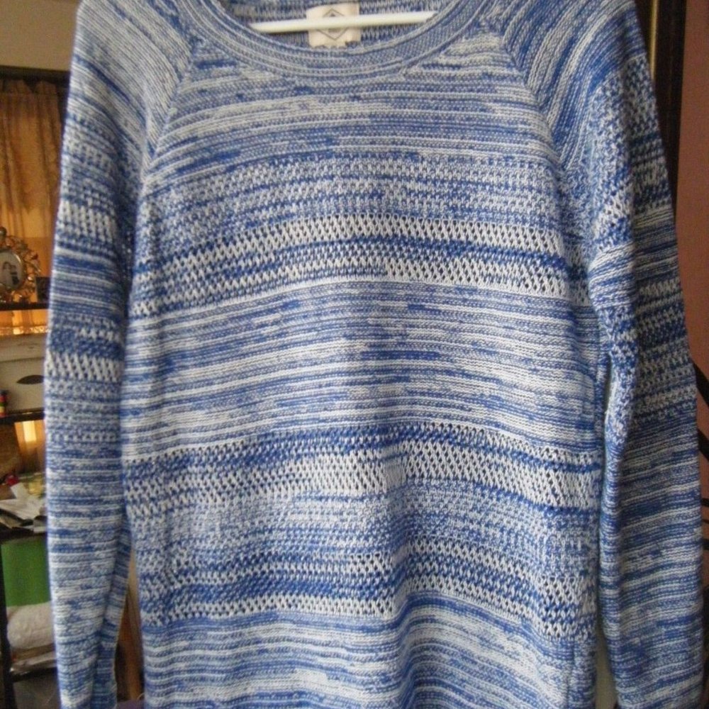 ST.JOHN'S BAY BRAND NEW SWEATER/MEDIUM SIZE
